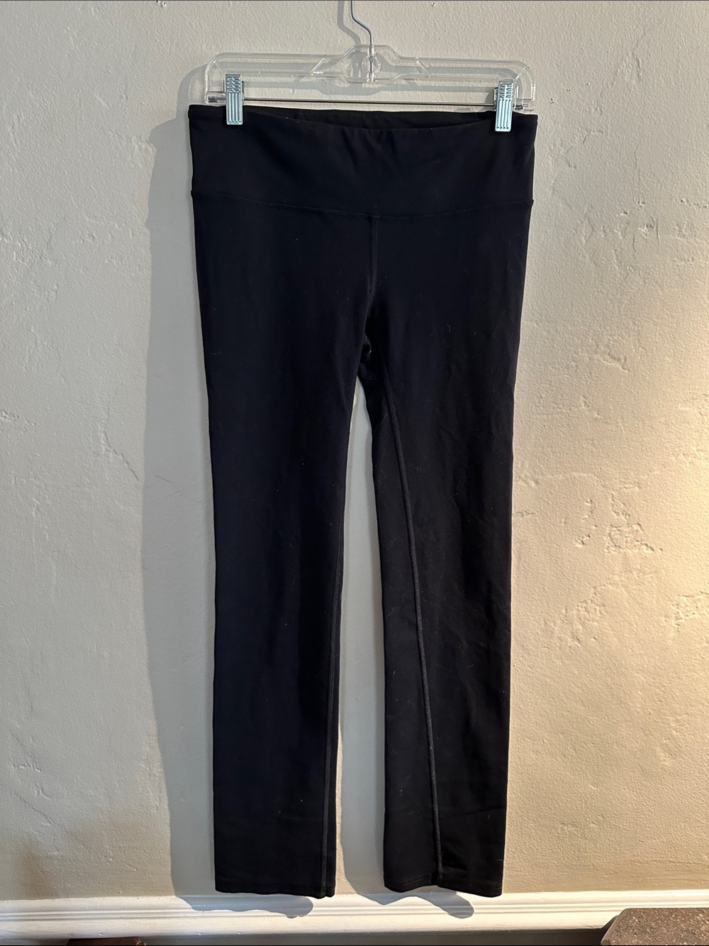 GAP fit Black woman’s Stretch Leggings